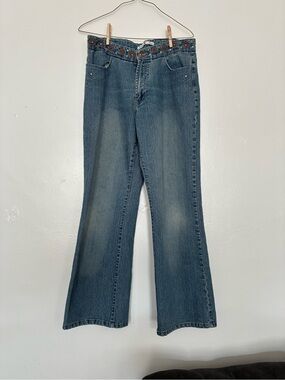 Adolfo Jeans Women's Flare Jeans with Embroidered Detail